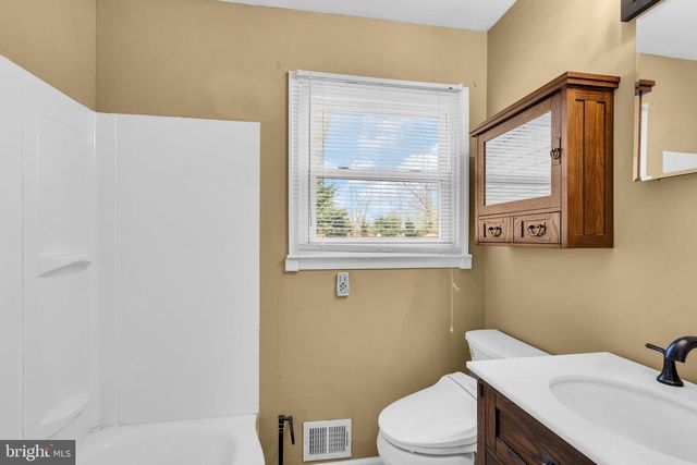 17 ANCHORAGE BLVD, Bayville, NJ 08721