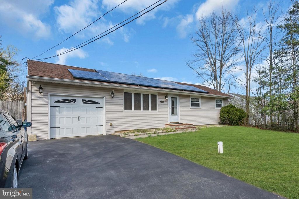 17 ANCHORAGE BLVD, Bayville, NJ 08721