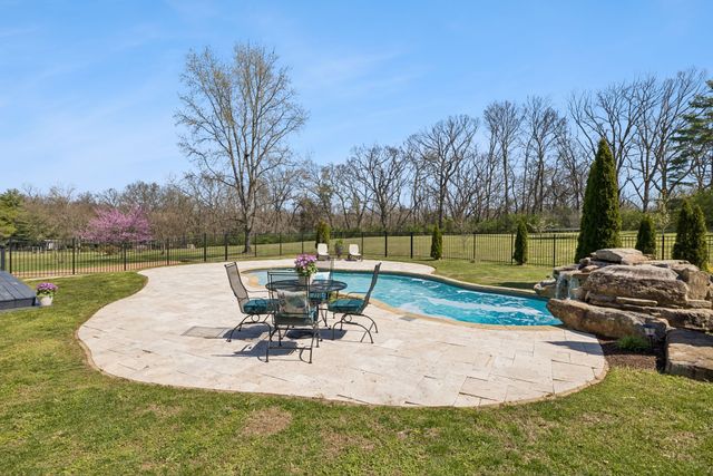 1412 Arrowhead Dr, Brentwood, TN 37027