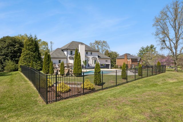 1412 Arrowhead Dr, Brentwood, TN 37027