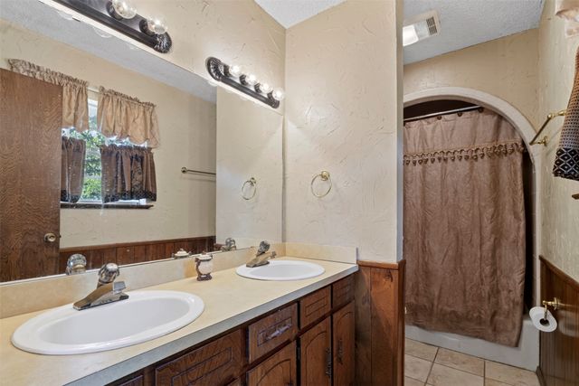 207 Ranch Road, Krugerville, TX 76227