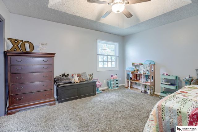 8412 S 142nd Street, Omaha, NE 68138