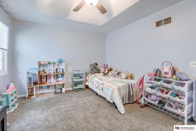 8412 S 142nd Street, Omaha, NE 68138