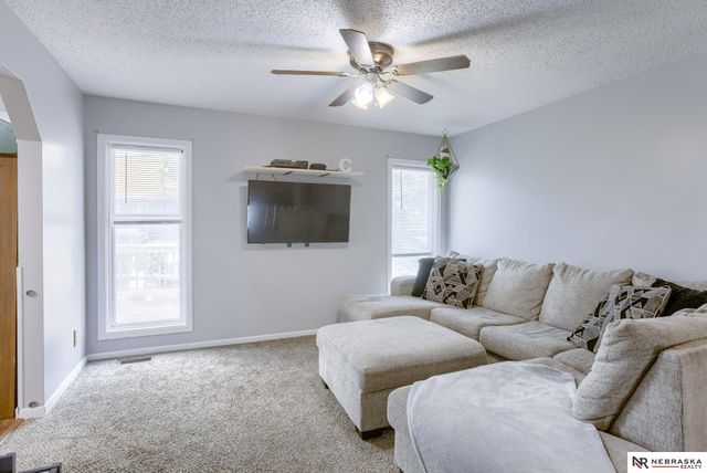 8412 S 142nd Street, Omaha, NE 68138