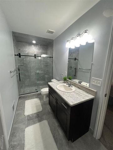 23507 King Drive, Clinton Township, MI 48035