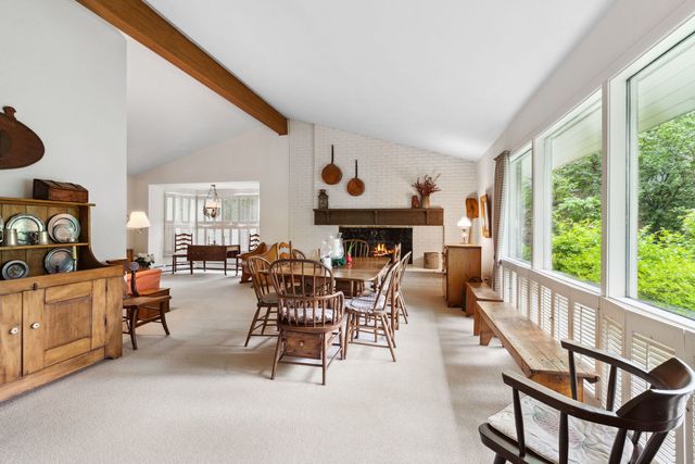 1541 Woodlark Drive, Northbrook, IL 60062