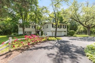 1541 Woodlark Drive, Northbrook, IL 60062
