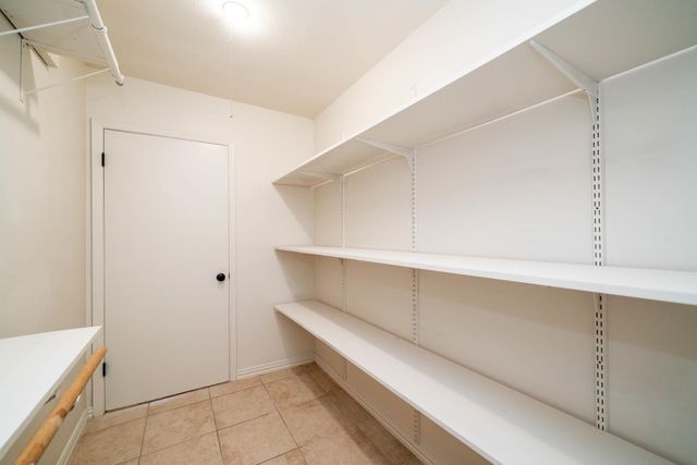 1015 Melinda Dr, Tatum, TX 75691