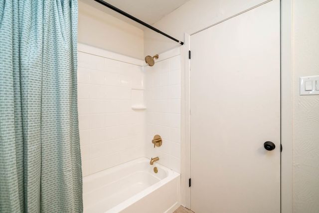 1015 Melinda Dr, Tatum, TX 75691