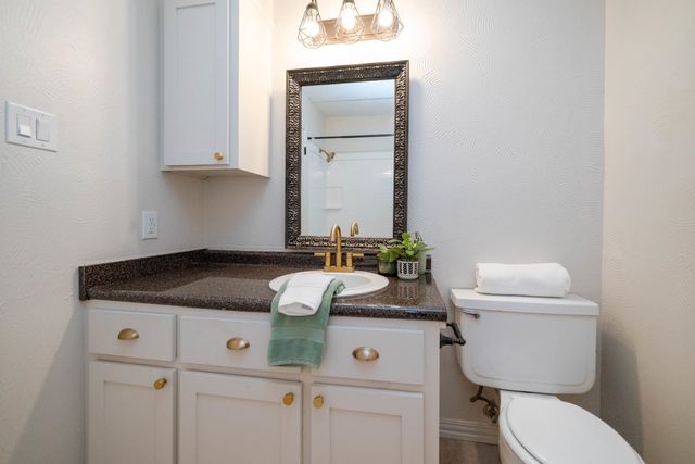 1015 Melinda Dr, Tatum, TX 75691