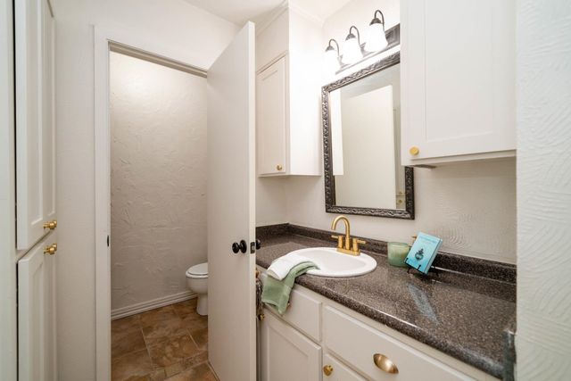 1015 Melinda Dr, Tatum, TX 75691