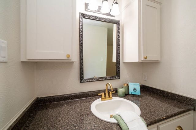 1015 Melinda Dr, Tatum, TX 75691