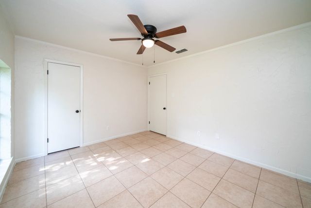 1015 Melinda Dr, Tatum, TX 75691