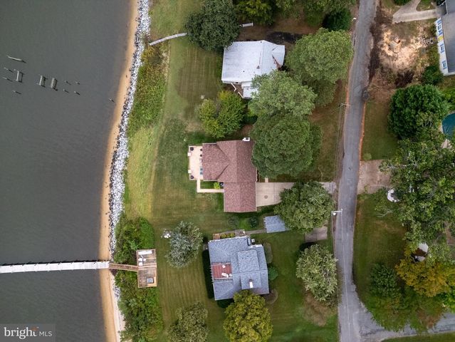 3215 RIVERVIEW DR, Colonial Beach, VA 22443