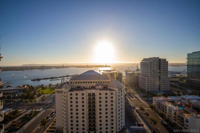 700 W Harbor 2101, San Diego, CA 92101