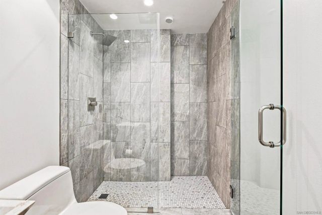 700 W Harbor 2101, San Diego, CA 92101