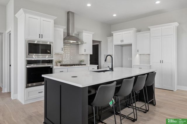5610 N 198th Street, Elkhorn, NE 68022