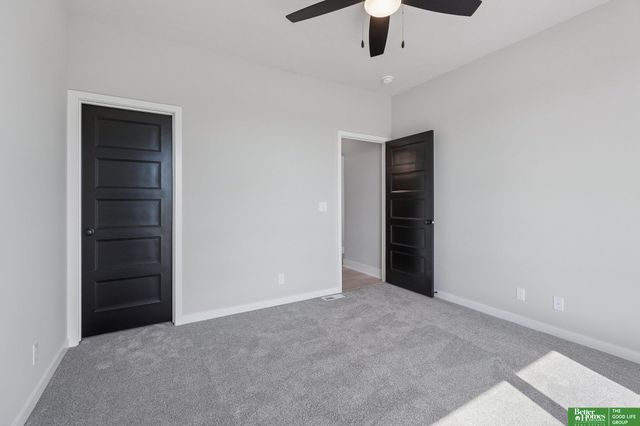 5610 N 198th Street, Elkhorn, NE 68022