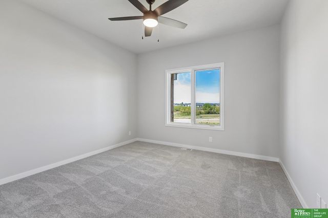 5610 N 198th Street, Elkhorn, NE 68022