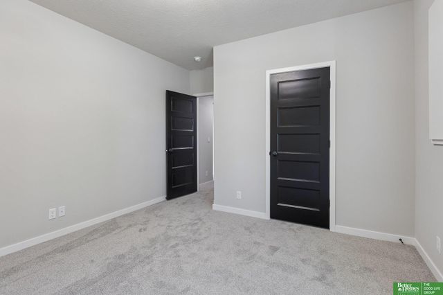 5610 N 198th Street, Elkhorn, NE 68022