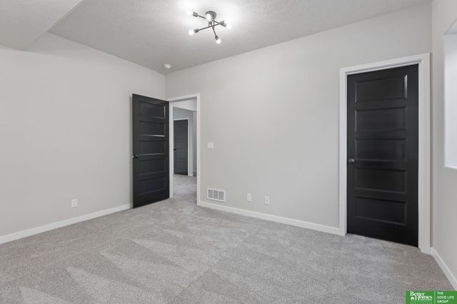 5610 N 198th Street, Elkhorn, NE 68022