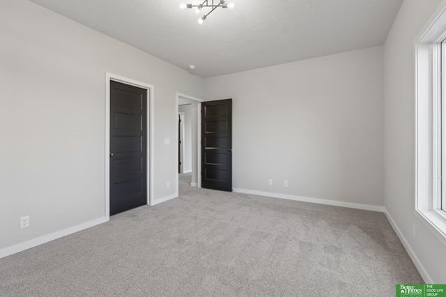5610 N 198th Street, Elkhorn, NE 68022