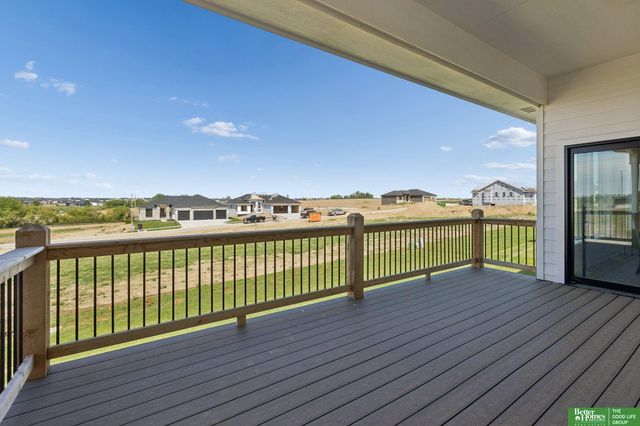 5610 N 198th Street, Elkhorn, NE 68022