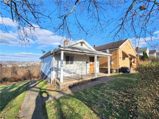 218 Vine St, Munhall, PA 15120