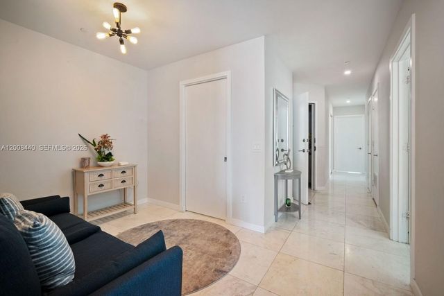 480 NE 31 2707, Miami, FL 33137