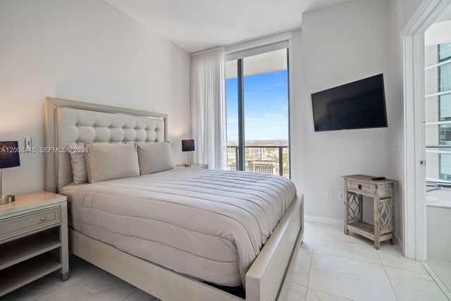 480 NE 31 2707, Miami, FL 33137