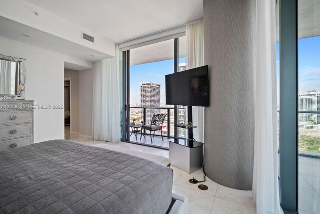 480 NE 31 2707, Miami, FL 33137