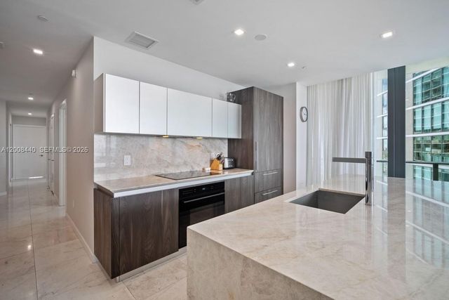 480 NE 31 2707, Miami, FL 33137