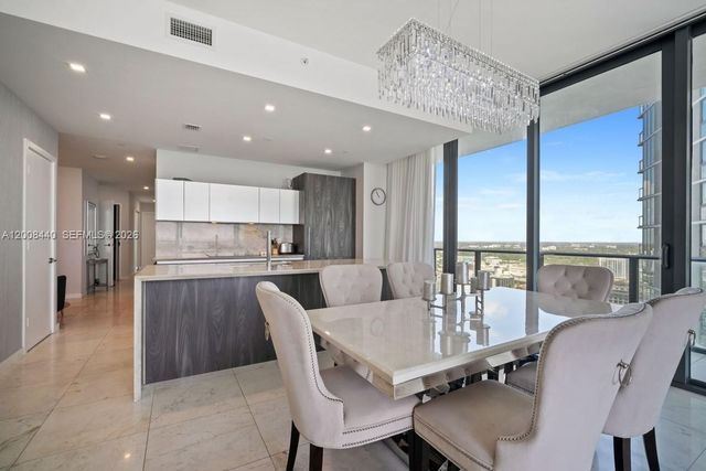 480 NE 31 2707, Miami, FL 33137