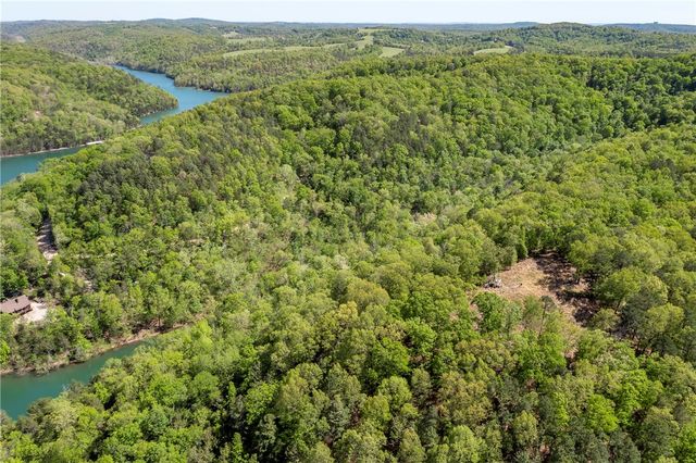 349 CR-154, Eureka Springs, AR 72632