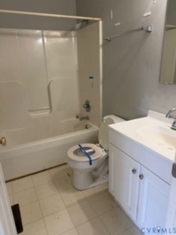 301 Memorial Ave, Hopewell, VA 23860