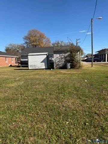 301 Memorial Ave, Hopewell, VA 23860