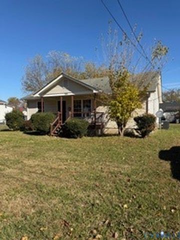 301 Memorial Ave, Hopewell, VA 23860