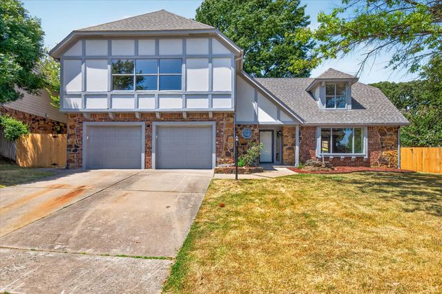 6240 S Richmond Avenue, Tulsa, OK 74136