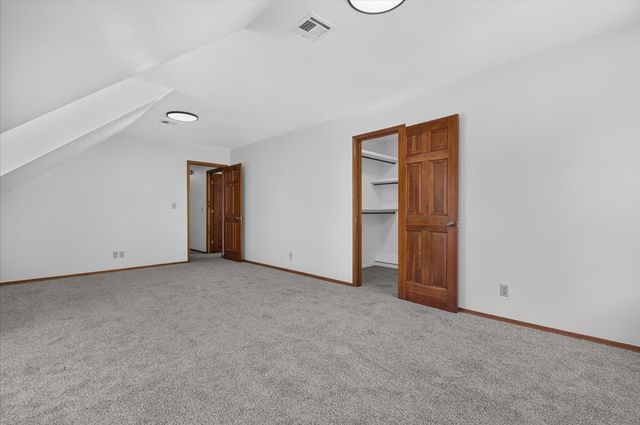 6240 S Richmond Avenue, Tulsa, OK 74136