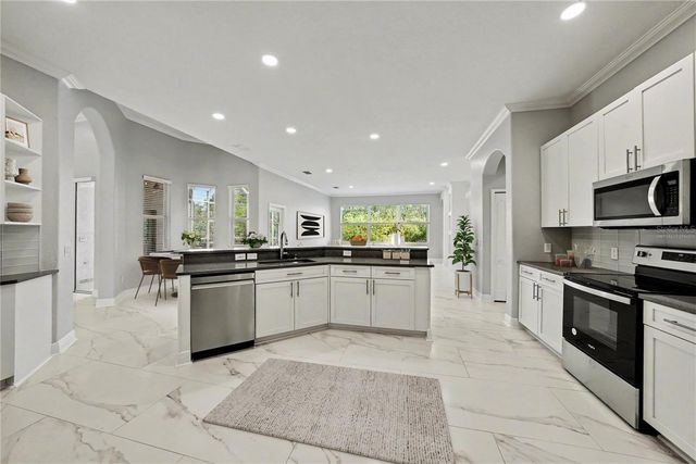 6218 BRIDLEFORD DRIVE, Wesley Chapel, FL 33545