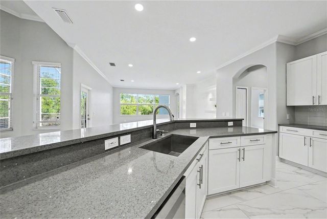 6218 BRIDLEFORD DRIVE, Wesley Chapel, FL 33545