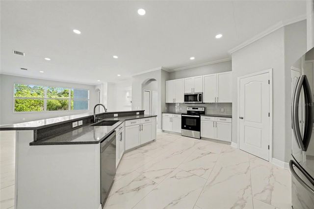 6218 BRIDLEFORD DRIVE, Wesley Chapel, FL 33545