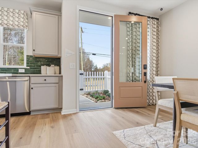 8410 Discovery Lane, Charlotte, NC 28216