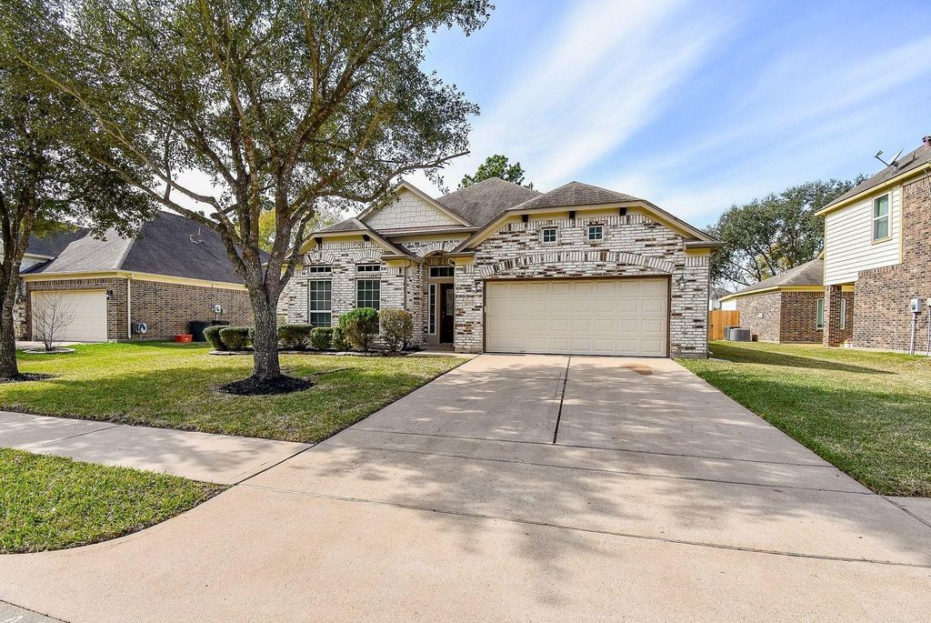 4215 Mill Oaks Drive, Houston, TX 77084