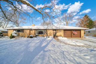 912 Halstead Boulevard, Jackson, MI 49203