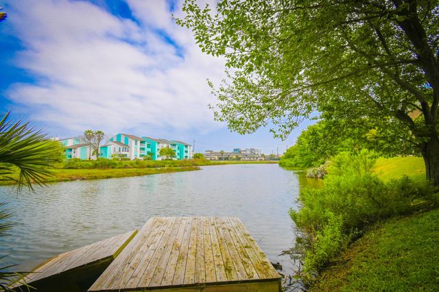 3220 69th Street D3, Galveston, TX 77551