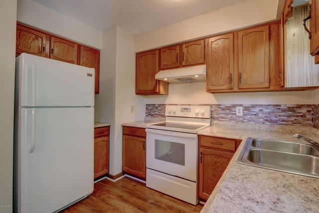 4192 Spirea Drive Unit H, Wilmington, NC 28403