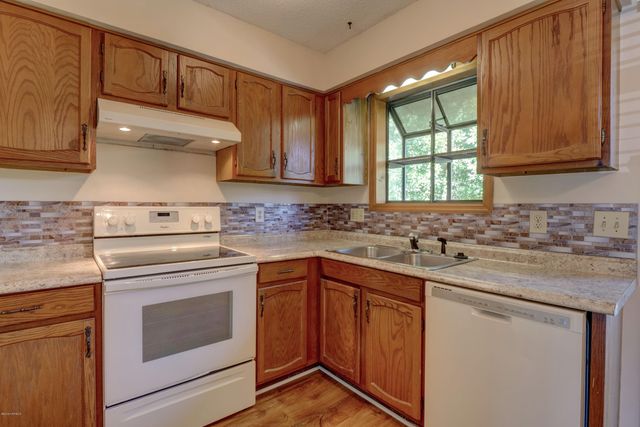 4192 Spirea Drive Unit H, Wilmington, NC 28403