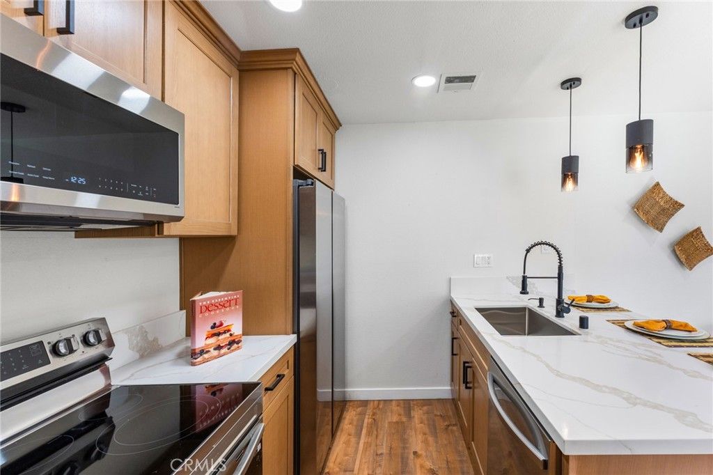 Image 14 of property listing at 18101 Via Amorosa, Rowland Heights, CA 91748