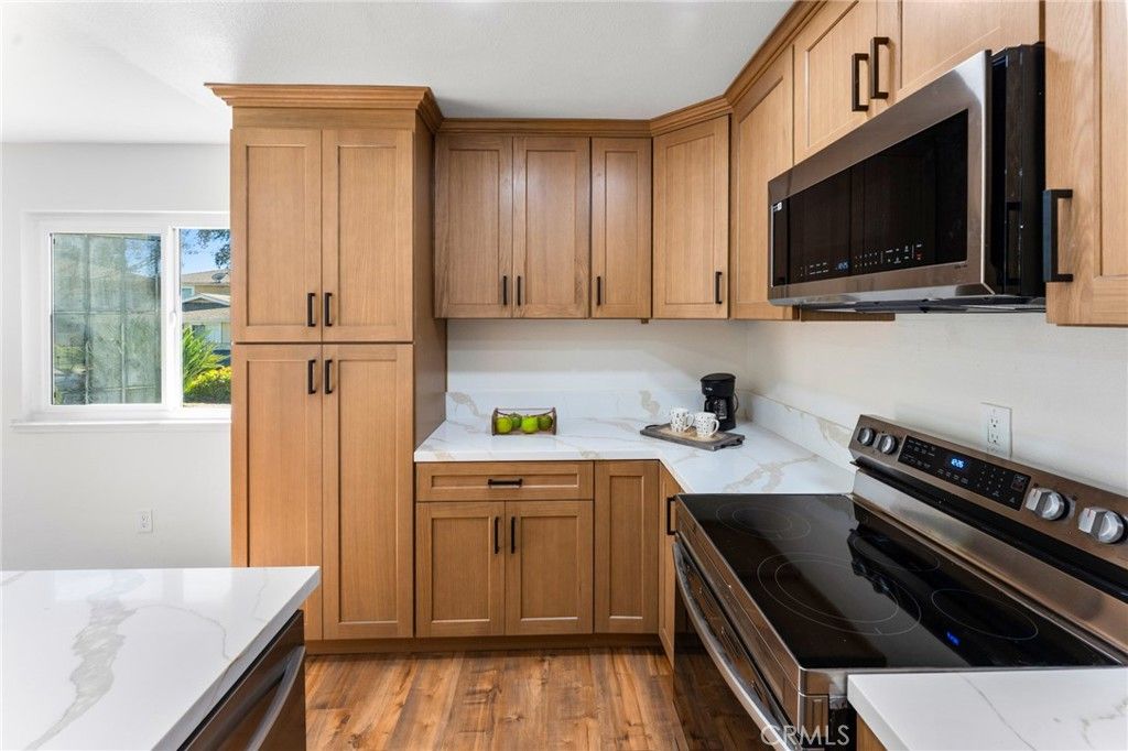 Image 18 of property listing at 18101 Via Amorosa, Rowland Heights, CA 91748